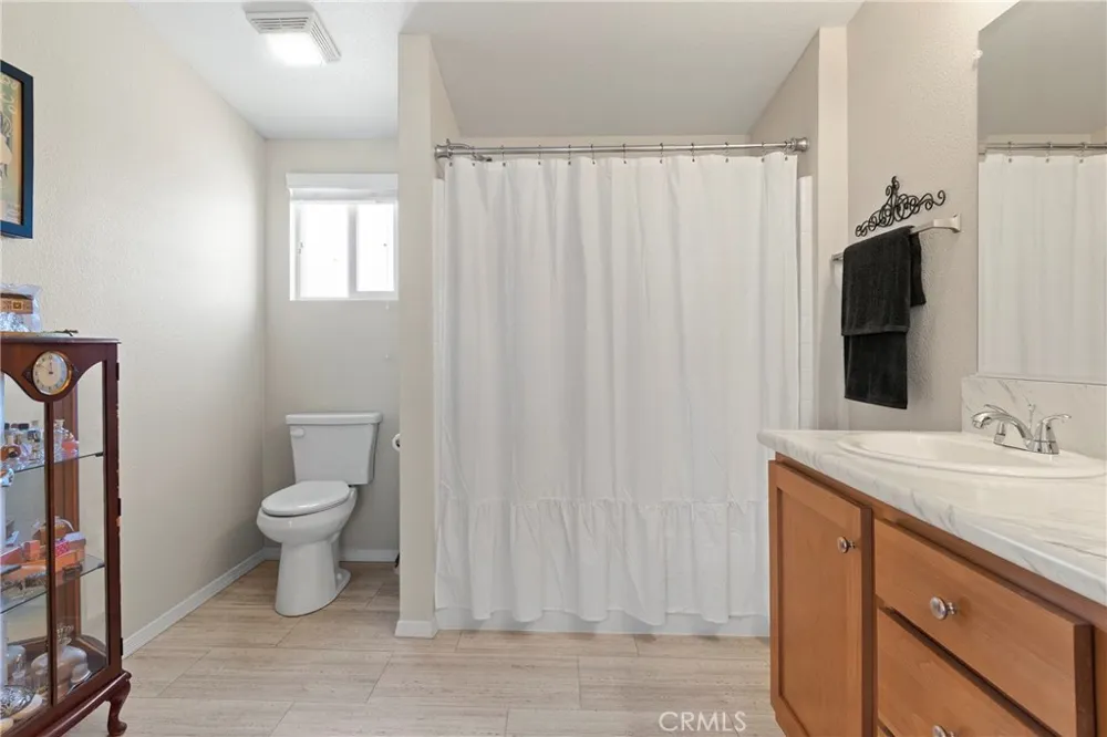 1424 Glengrove Corona, CA 92882