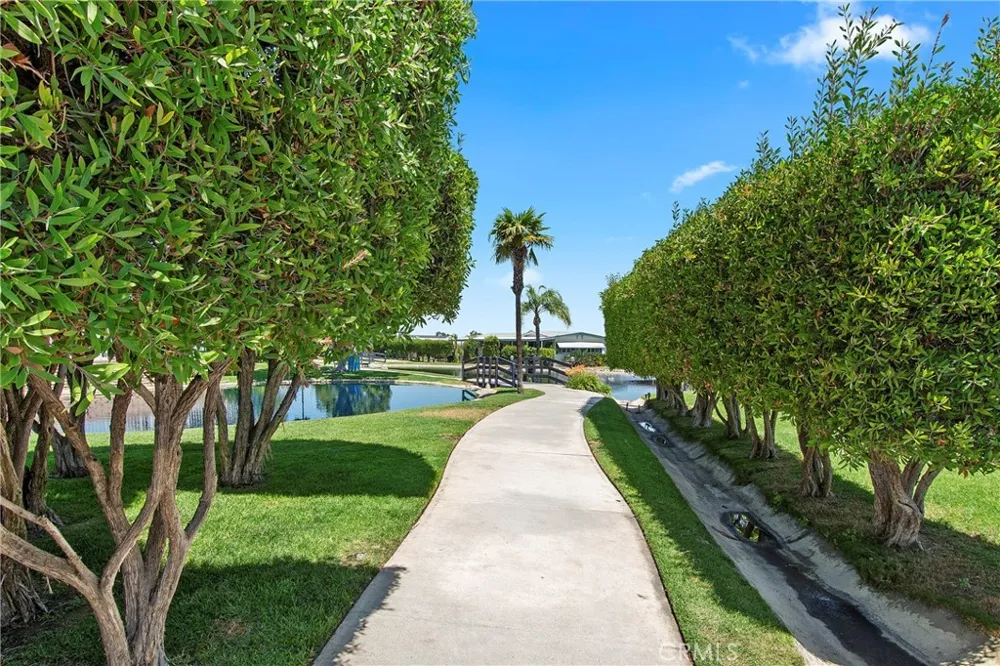 1424 Glengrove Corona, CA 92882