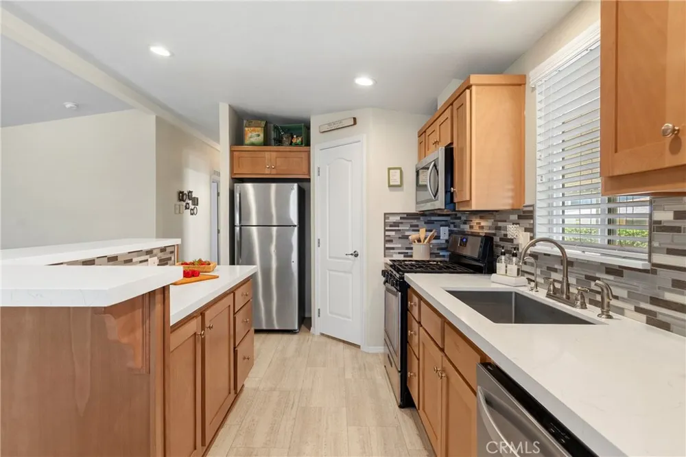 1424 Glengrove Corona, CA 92882