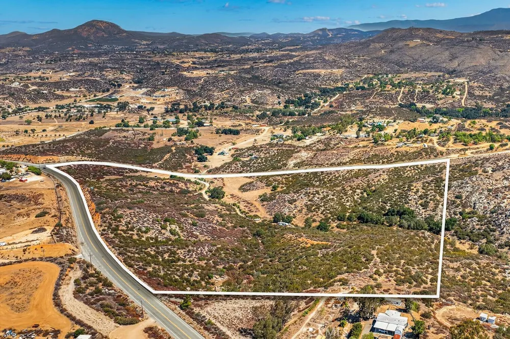 E Benton Rd (Adjacent to 38210 E Benton Rd) Hemet, CA 92544