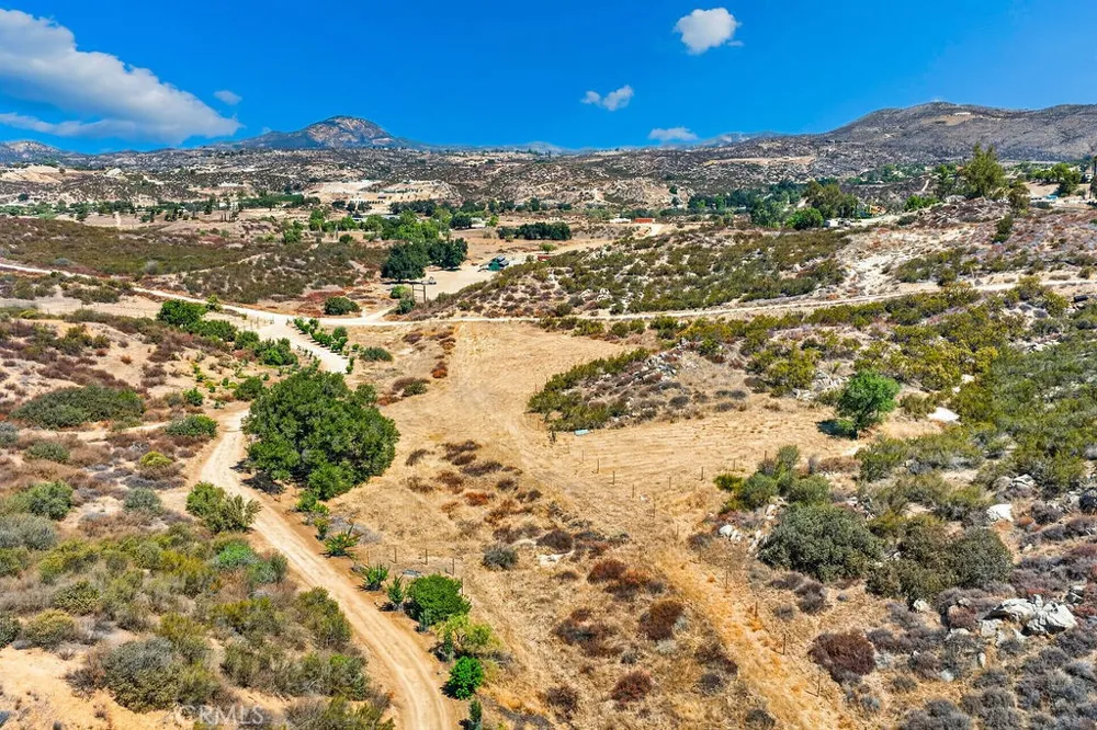 E Benton Rd (Adjacent to 38210 E Benton Rd) Hemet, CA 92544