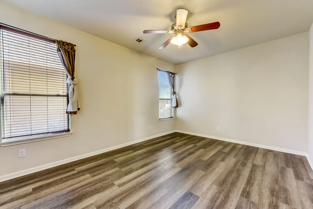 11400 W Parmer Lane #87 Cedar Park, TX 78613
