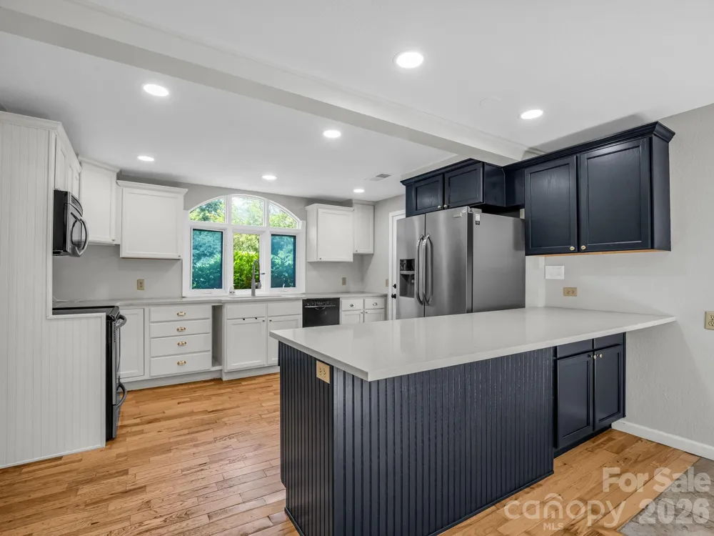 35 Chastain Hill Road Mills River, NC 28759