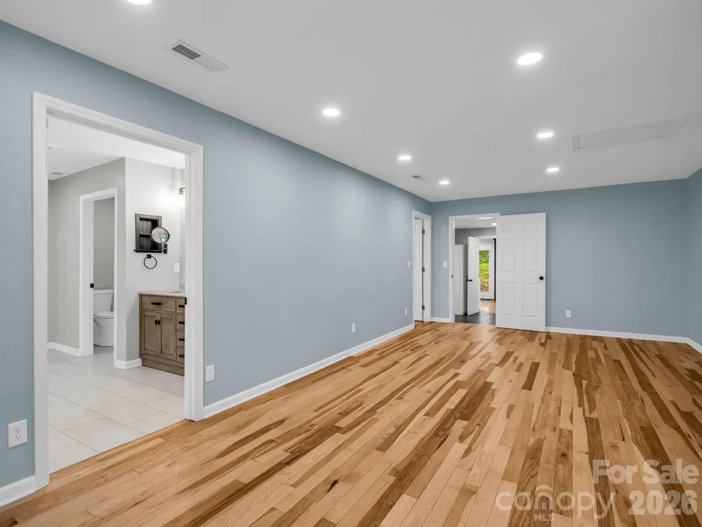 35 Chastain Hill Road Mills River, NC 28759