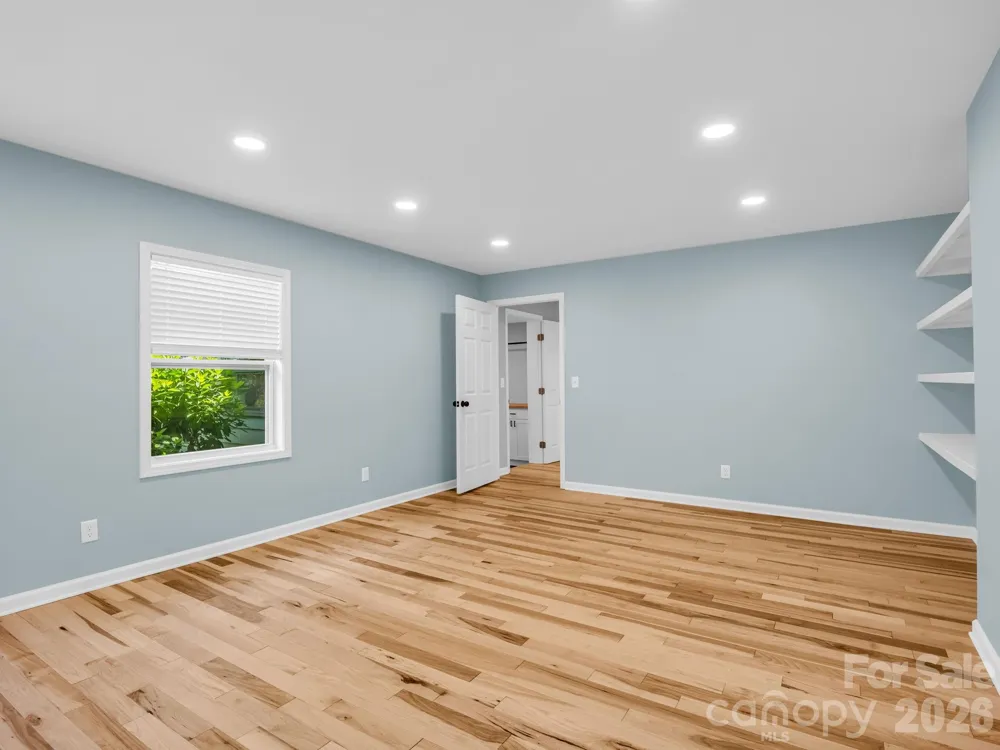 35 Chastain Hill Road Mills River, NC 28759