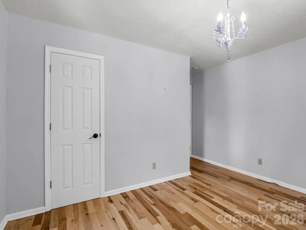 35 Chastain Hill Road Mills River, NC 28759