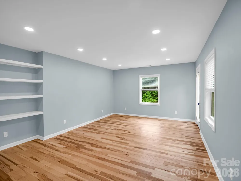 35 Chastain Hill Road Mills River, NC 28759