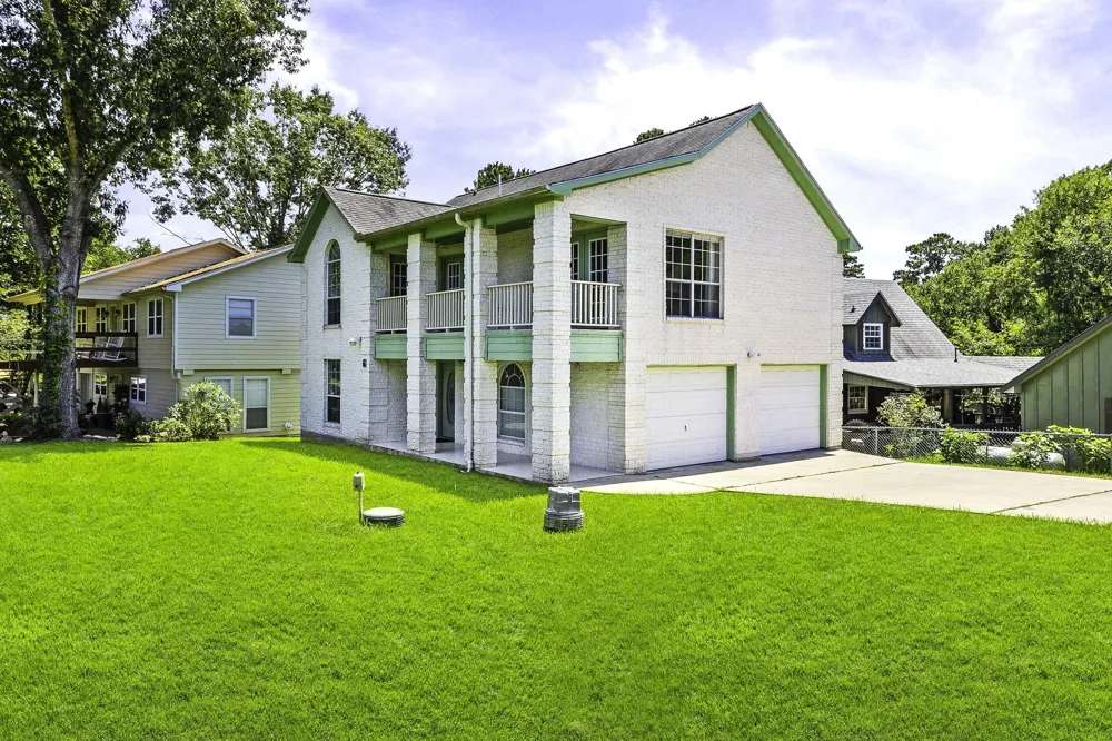 239 Skyline Dr Coldspring, TX 77331