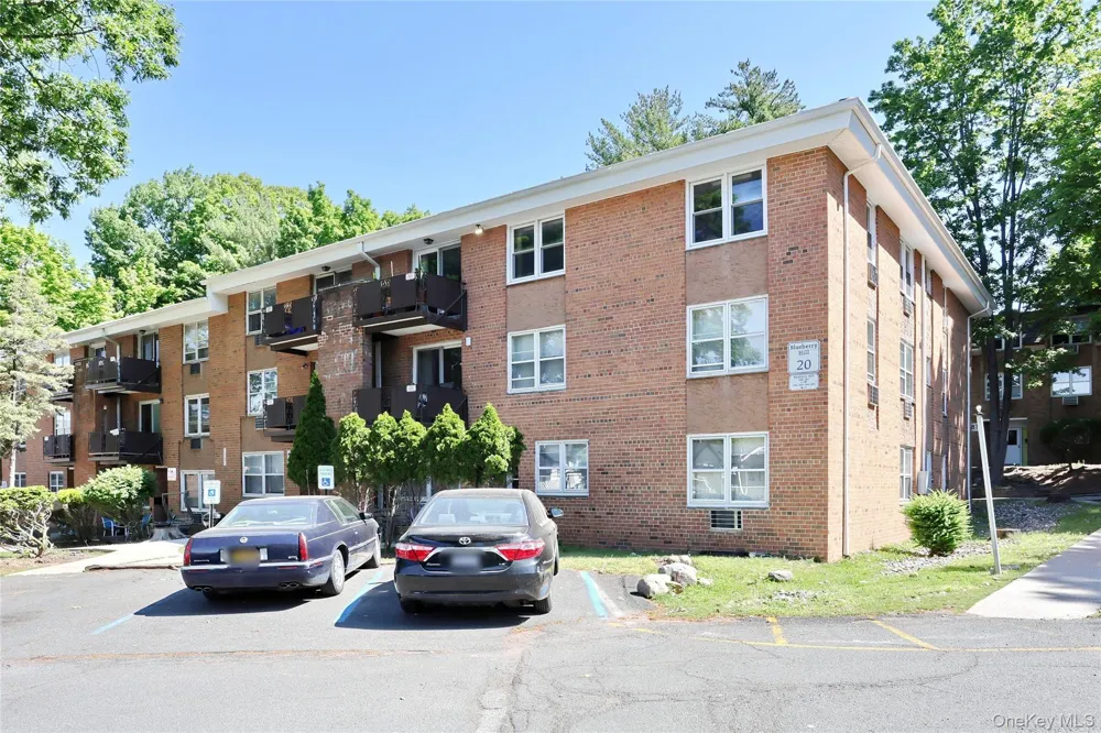 202 Kearsing Parkway Monsey, NY 10952