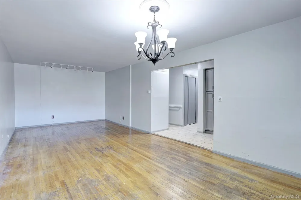 202 Kearsing Parkway Monsey, NY 10952