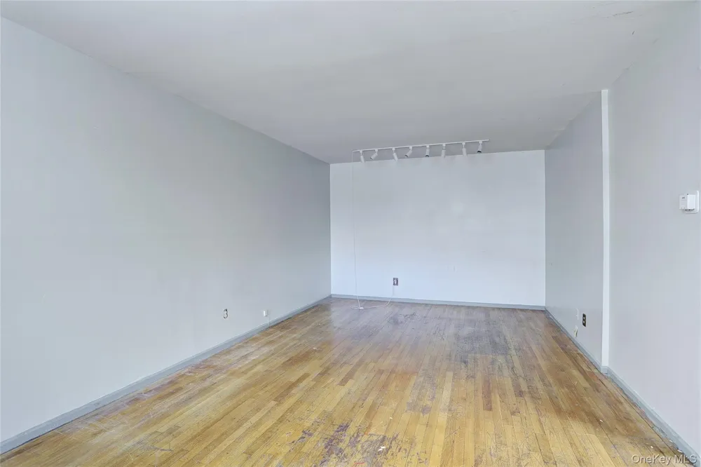 202 Kearsing Parkway Monsey, NY 10952
