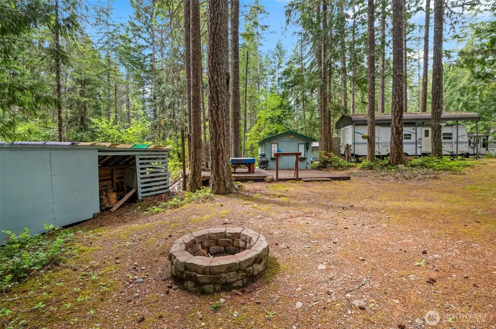 20 Mount Jupiter Court Hoodsport, WA 98548