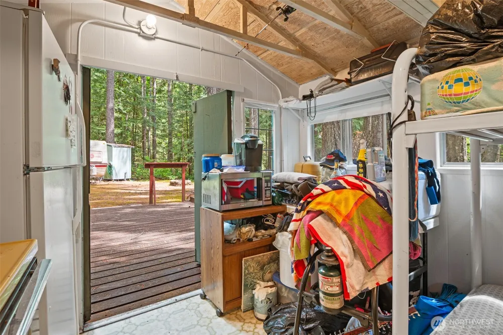 20 Mount Jupiter Court Hoodsport, WA 98548