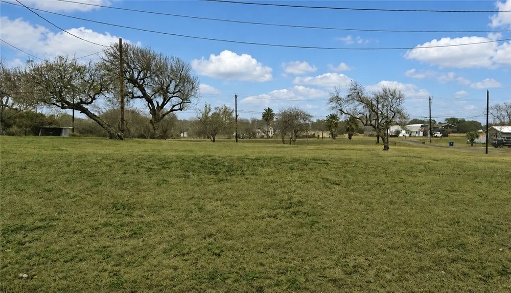 1348 Ocean Ingleside, TX 78362