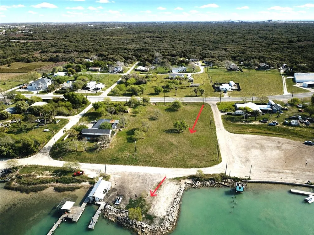1348 Ocean Ingleside, TX 78362