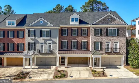 6187 Trumbul Oaks CT