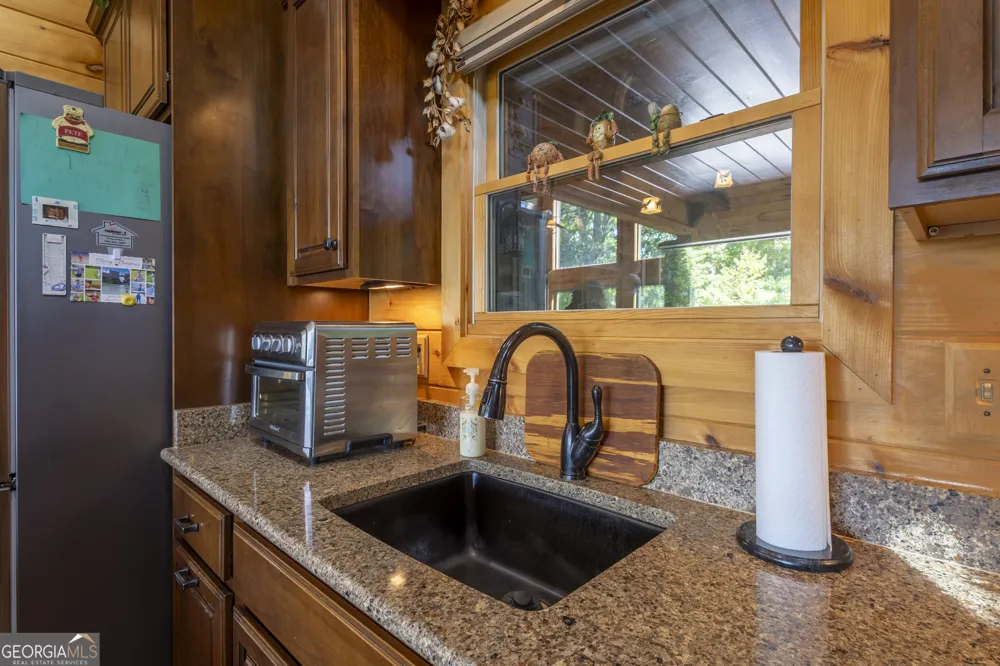 194 Squirrel Chase Morganton, GA 30560