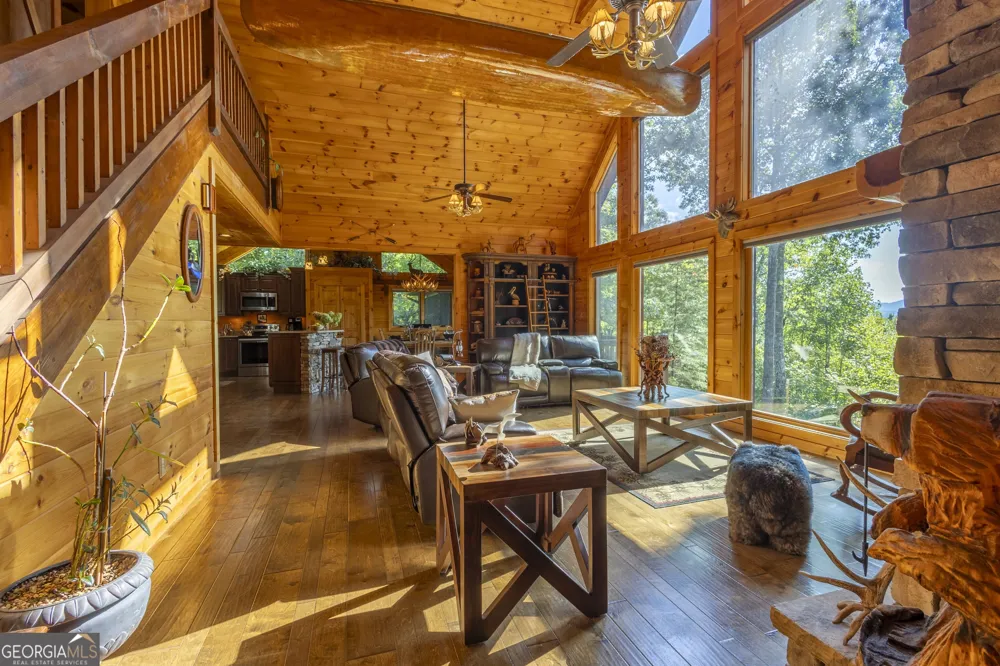 194 Squirrel Chase Morganton, GA 30560