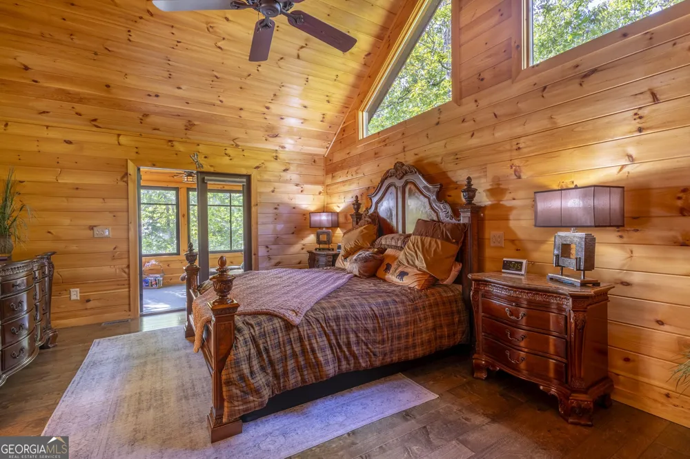194 Squirrel Chase Morganton, GA 30560