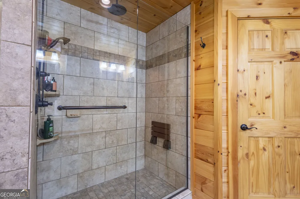 194 Squirrel Chase Morganton, GA 30560