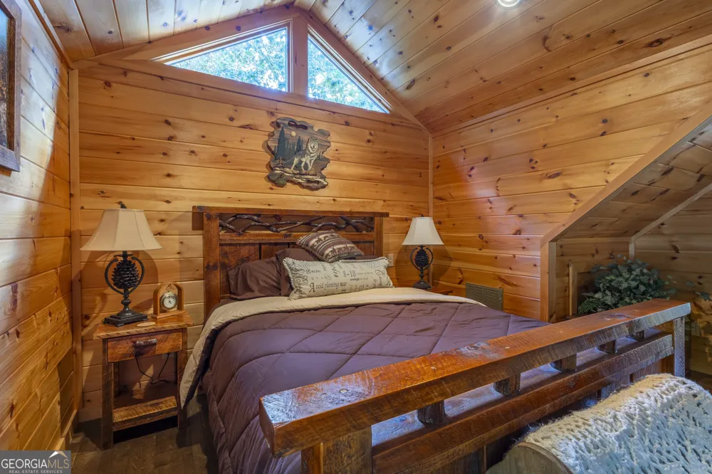 194 Squirrel Chase Morganton, GA 30560