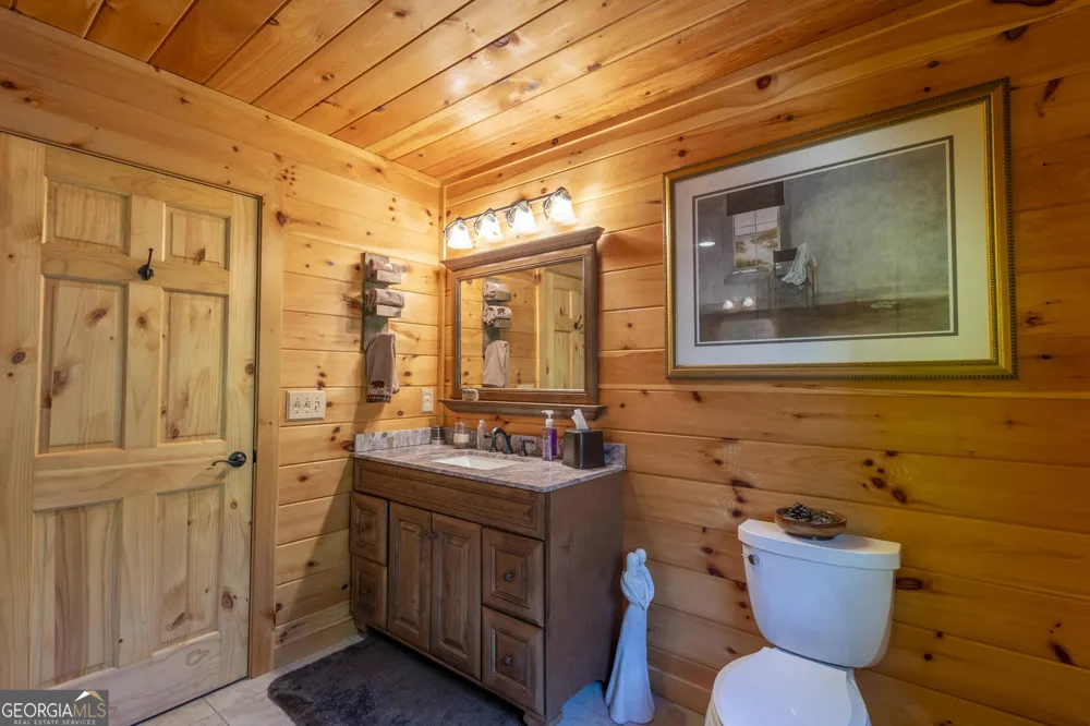 194 Squirrel Chase Morganton, GA 30560
