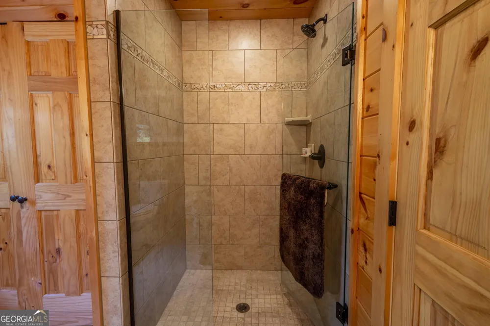 194 Squirrel Chase Morganton, GA 30560