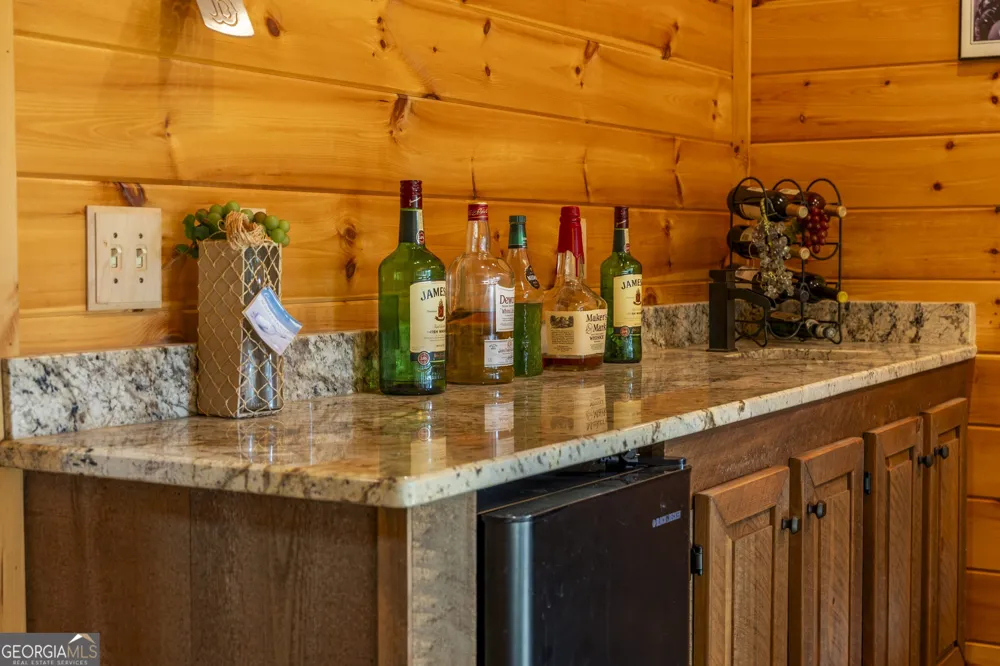 194 Squirrel Chase Morganton, GA 30560