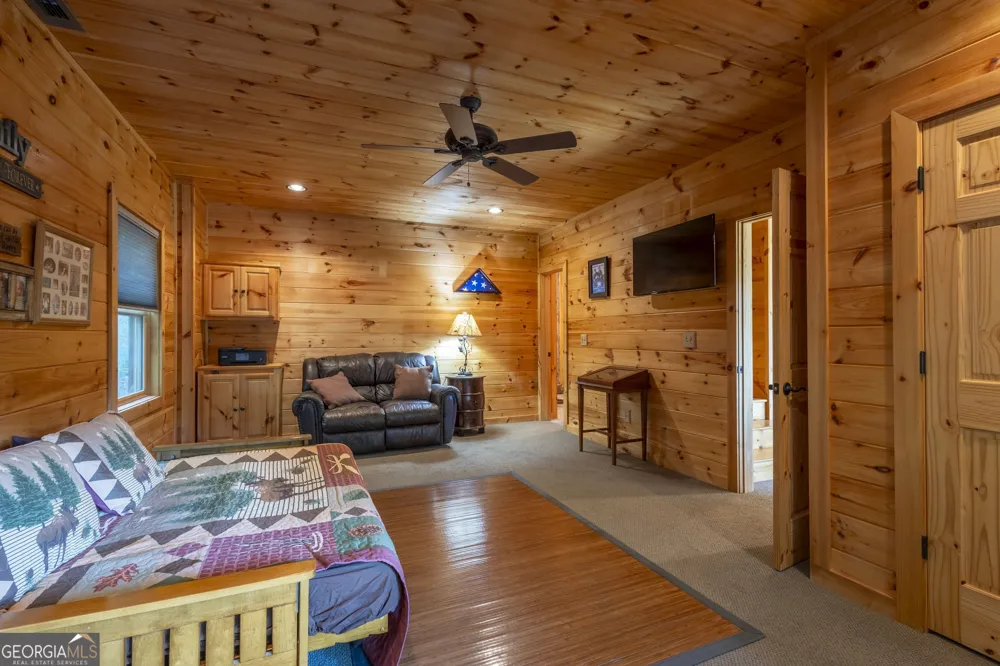 194 Squirrel Chase Morganton, GA 30560