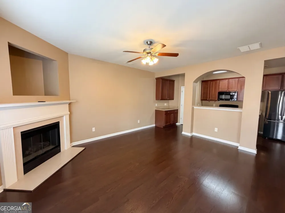 1205 Mistyhaynes WAY Grayson, GA 30017