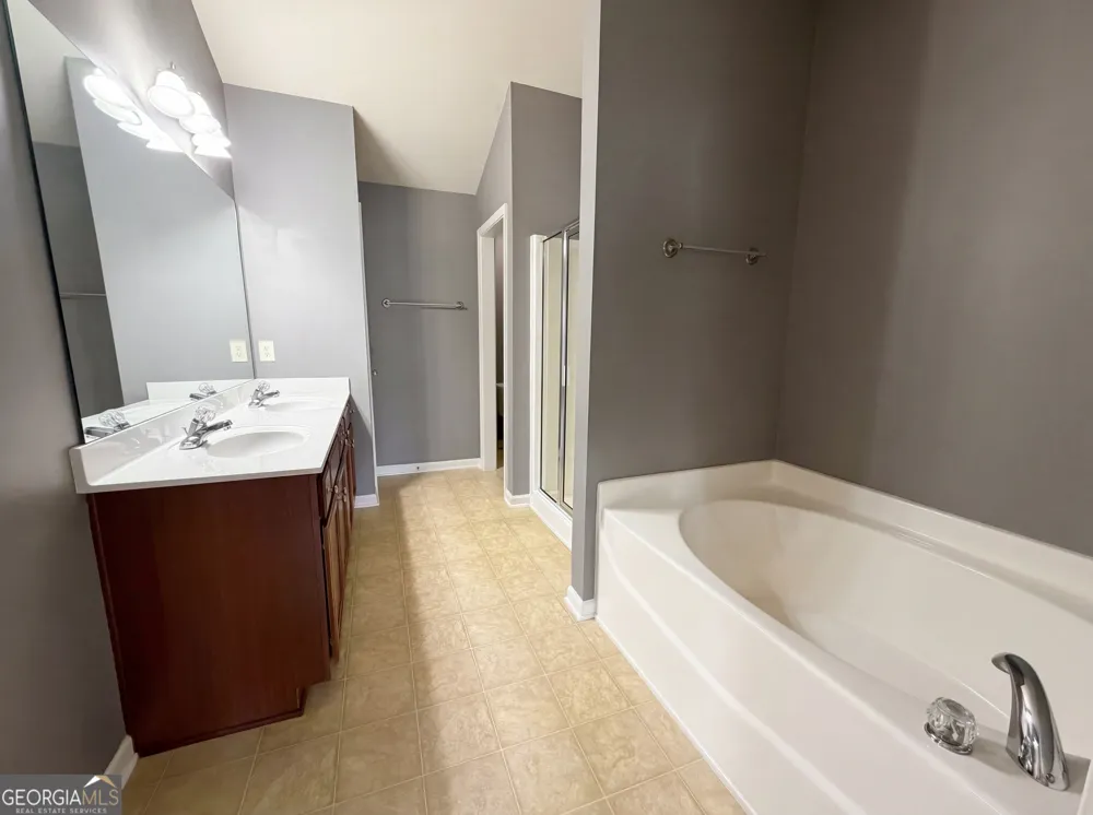 1205 Mistyhaynes WAY Grayson, GA 30017