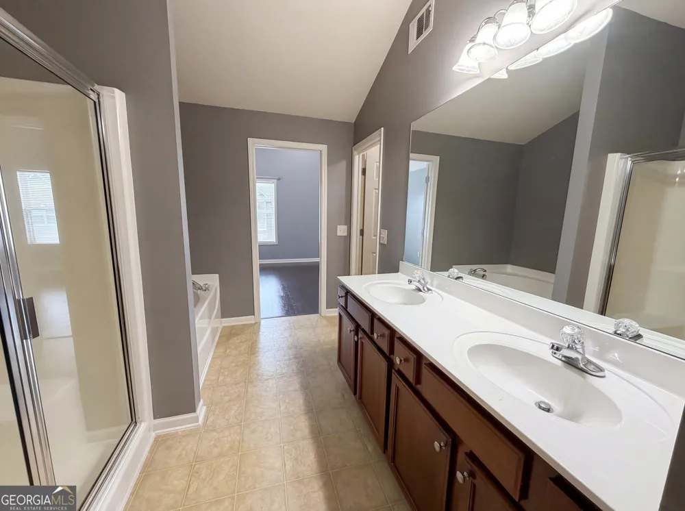 1205 Mistyhaynes WAY Grayson, GA 30017