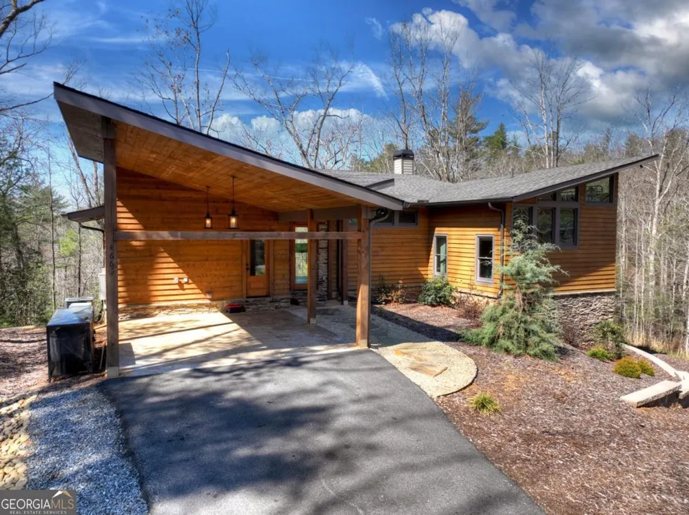 466 E Watersong BLF Ellijay, GA 30540
