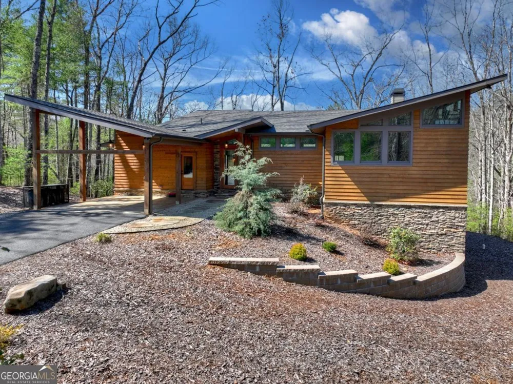 466 E Watersong BLF Ellijay, GA 30540