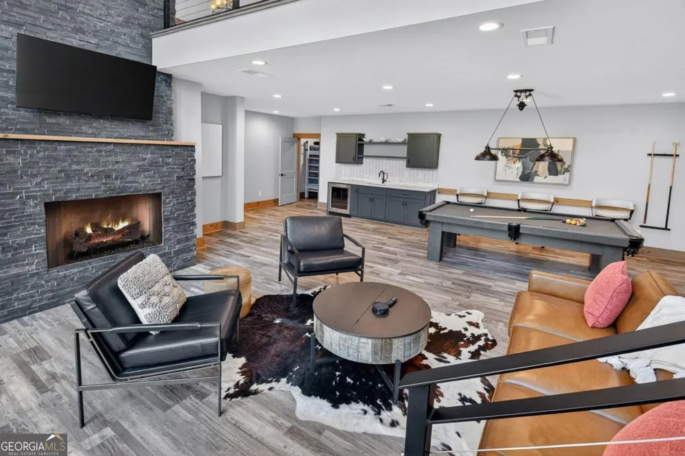 466 E Watersong BLF Ellijay, GA 30540