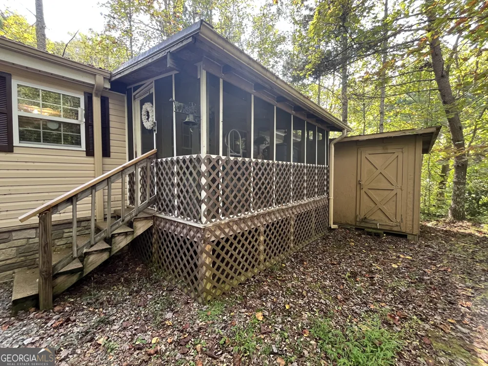 68 Nelson LN Hiawassee, GA 30546
