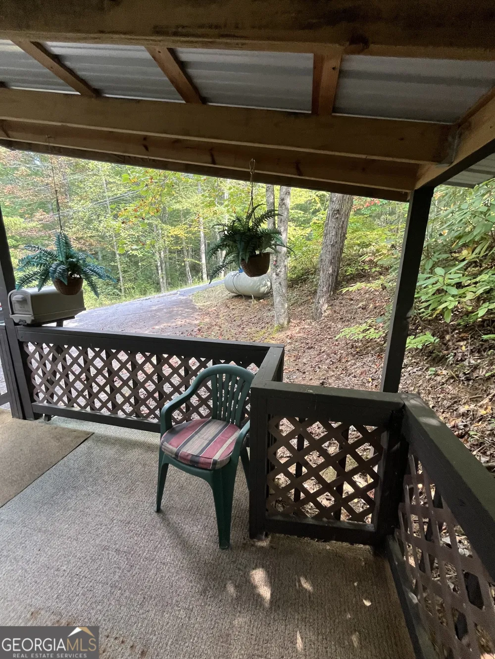 68 Nelson LN Hiawassee, GA 30546