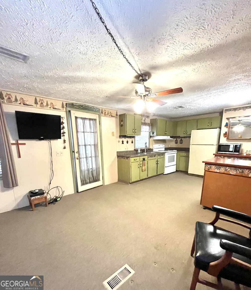 68 Nelson LN Hiawassee, GA 30546