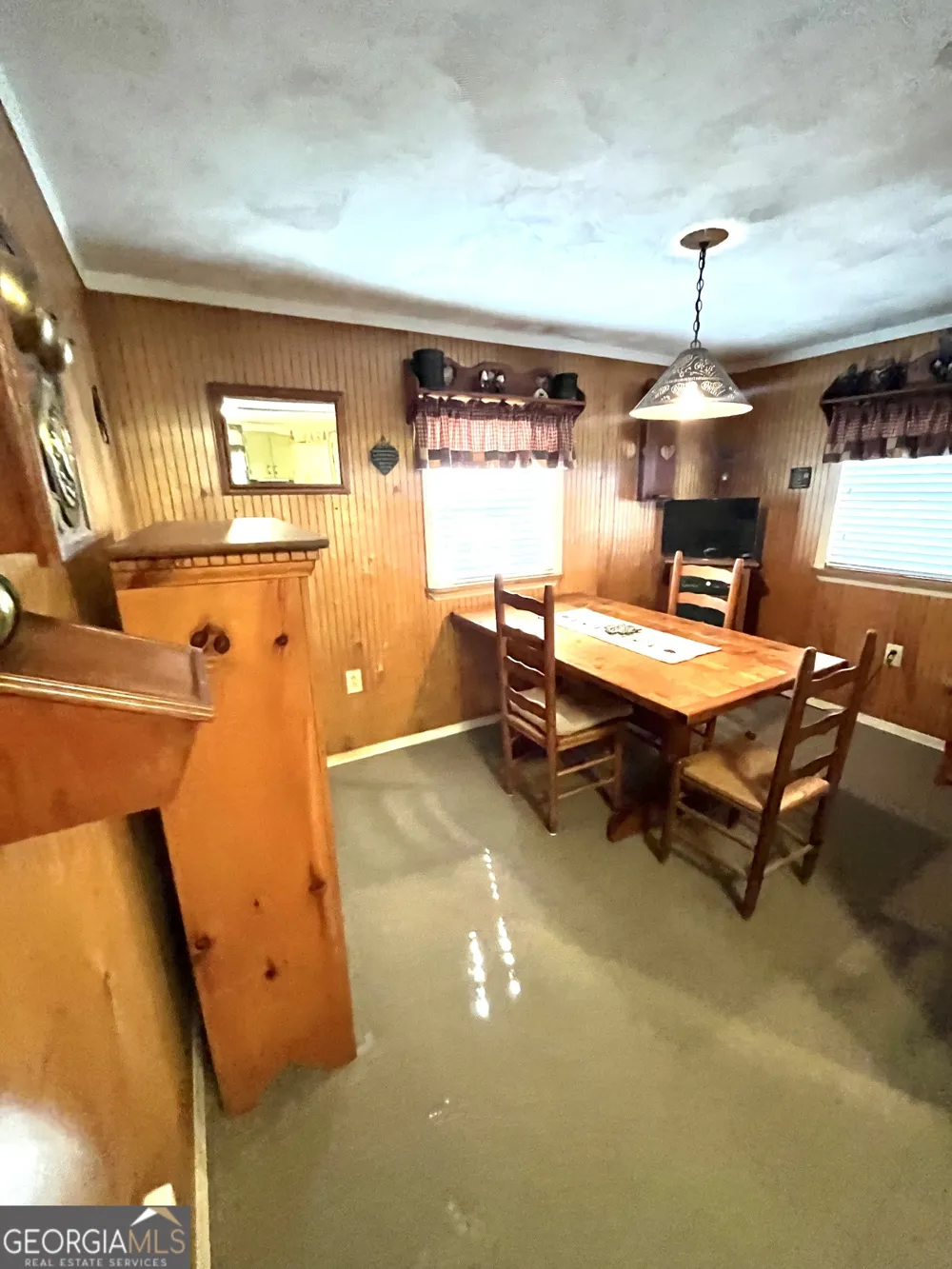 68 Nelson LN Hiawassee, GA 30546