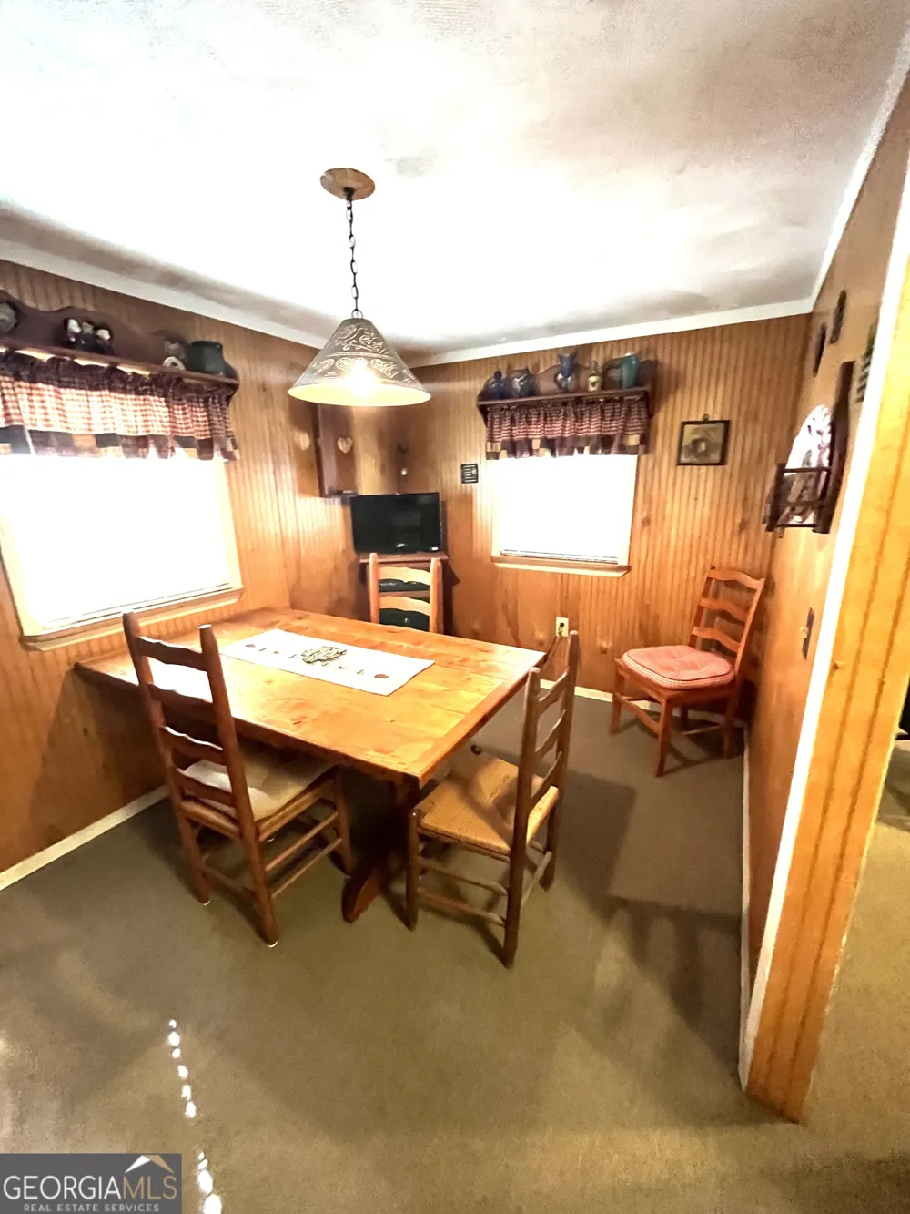 68 Nelson LN Hiawassee, GA 30546