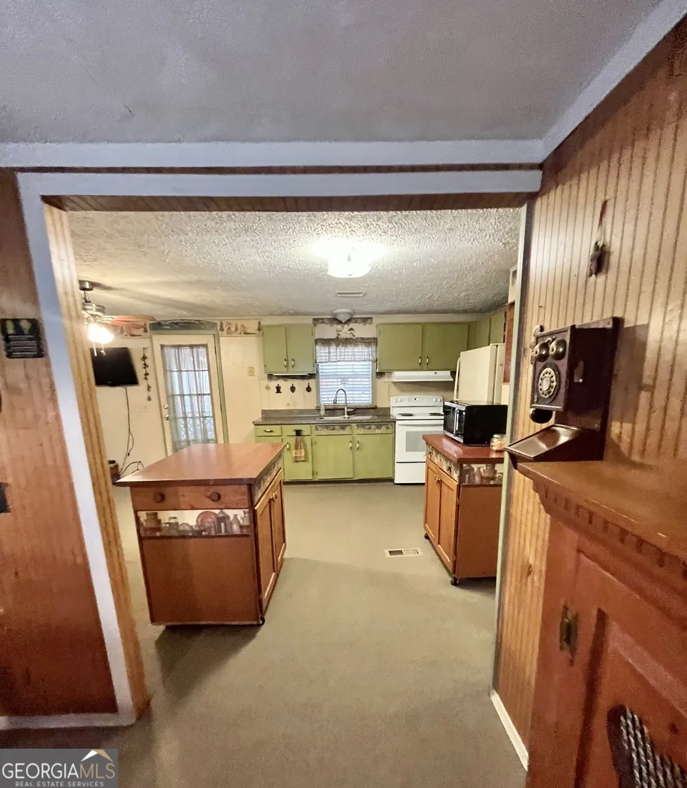 68 Nelson LN Hiawassee, GA 30546