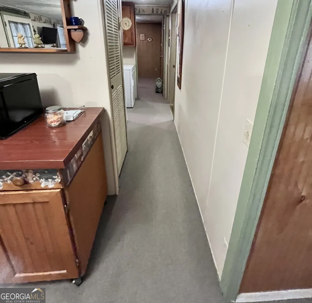 68 Nelson LN Hiawassee, GA 30546