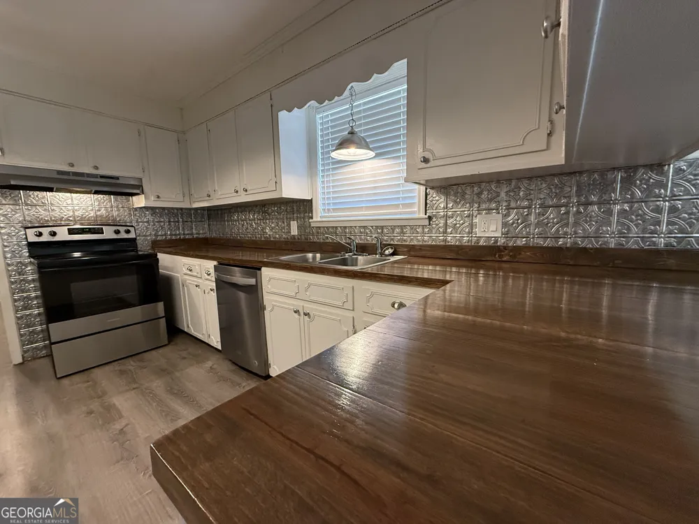 108 Plum ST Dublin, GA 31021