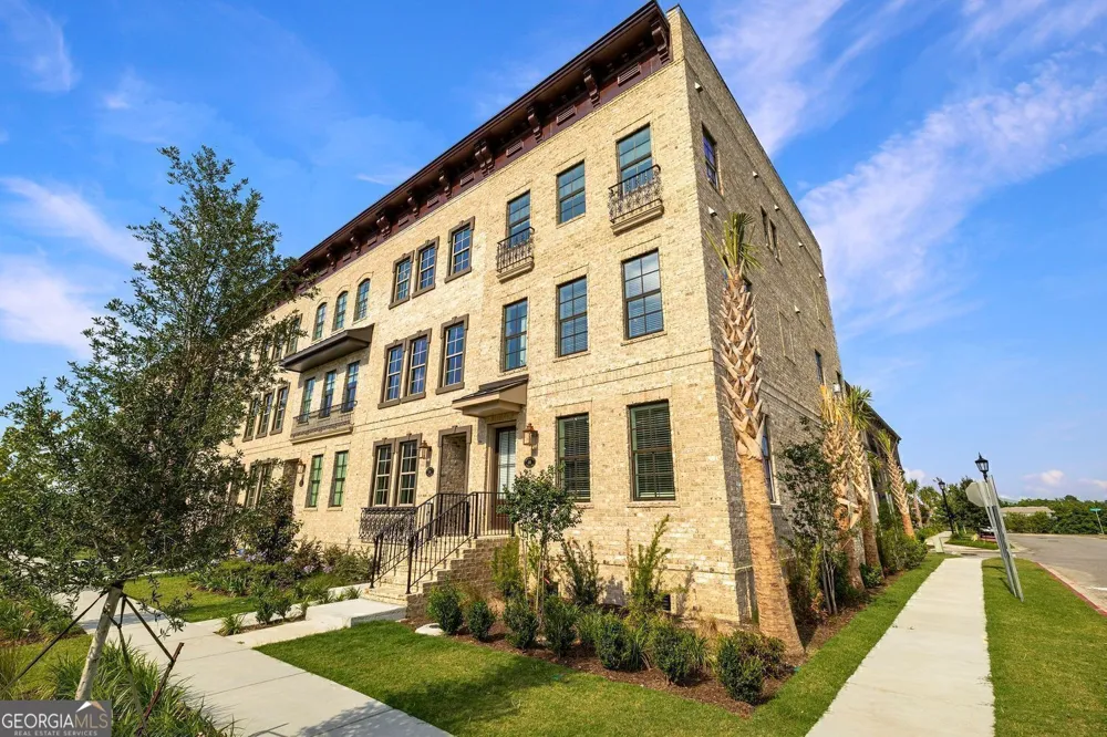 416 Upper East AVE Savannah, GA 31401