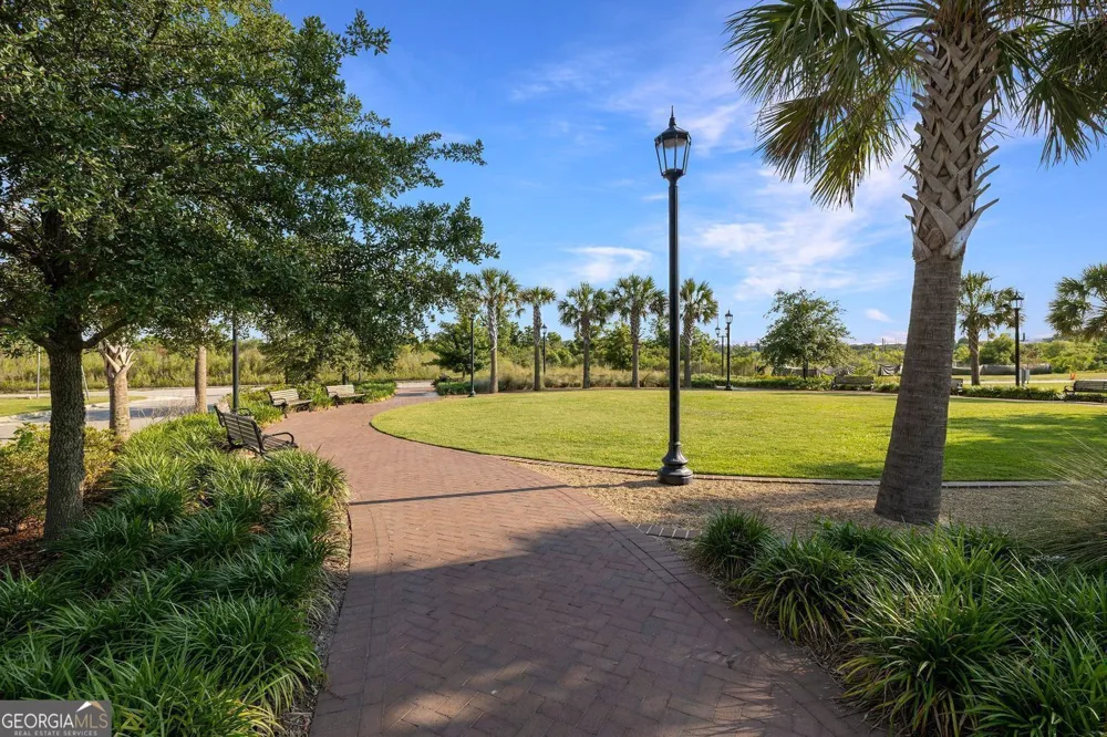 416 Upper East AVE Savannah, GA 31401