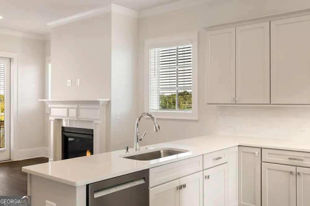 416 Upper East AVE Savannah, GA 31401