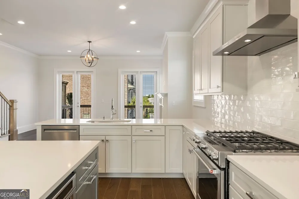 416 Upper East AVE Savannah, GA 31401