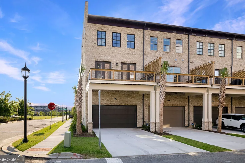 416 Upper East AVE Savannah, GA 31401