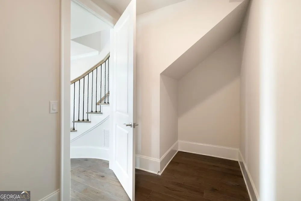 416 Upper East AVE Savannah, GA 31401