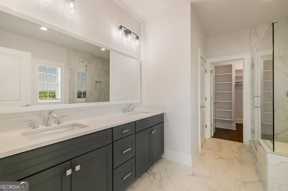 416 Upper East AVE Savannah, GA 31401